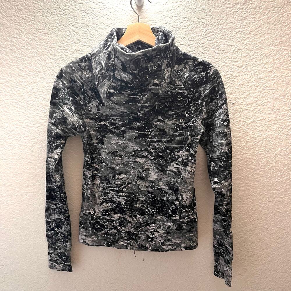 Rare Lululemon Scuba Hoodie Cotton Fleece
Masked Lace Starlight Black Size 2 - Picture 7 of 10